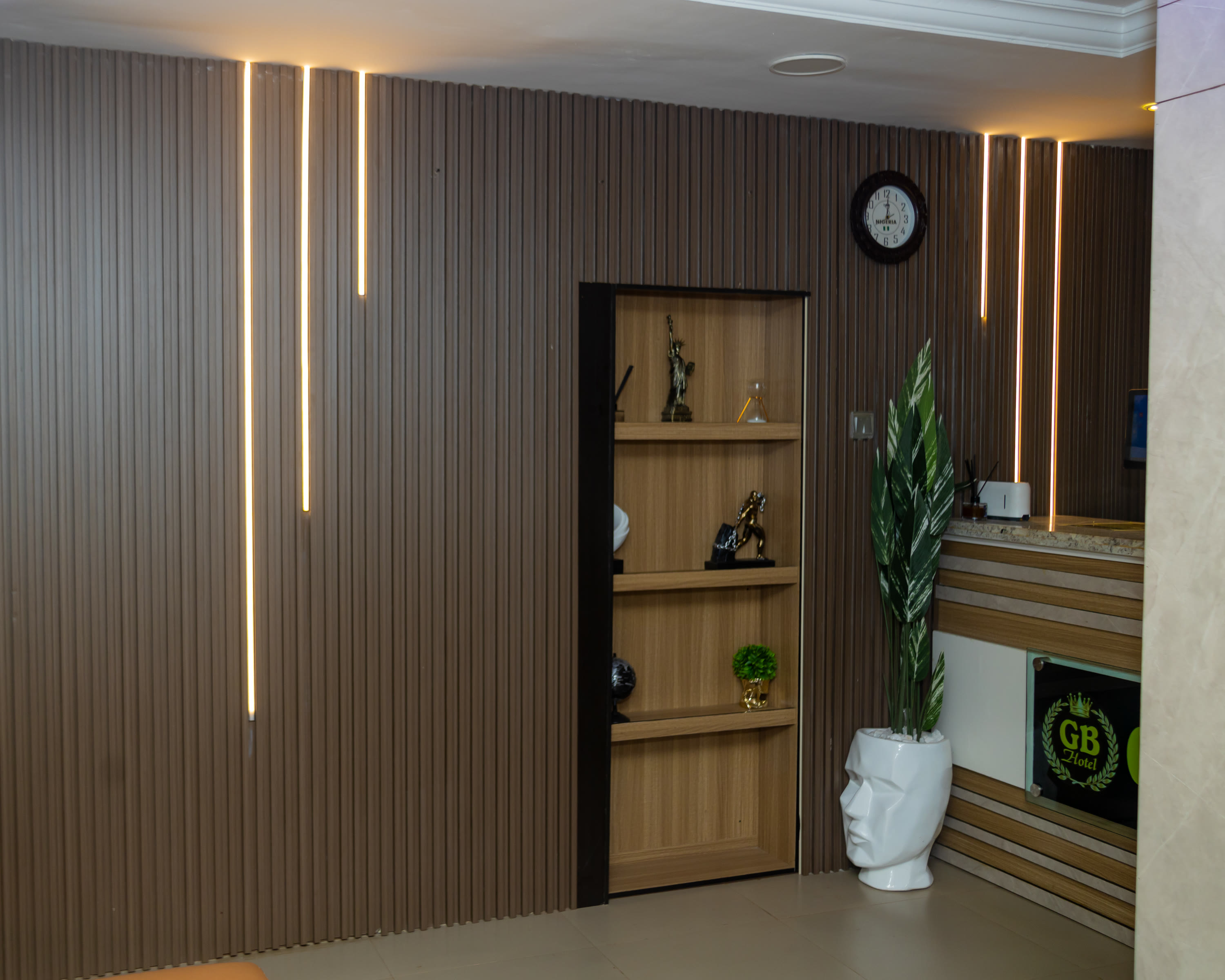 Building — 3S9A8944